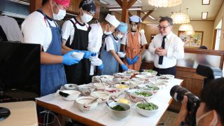 63万通りの中から高校生考案ラーメンが完成